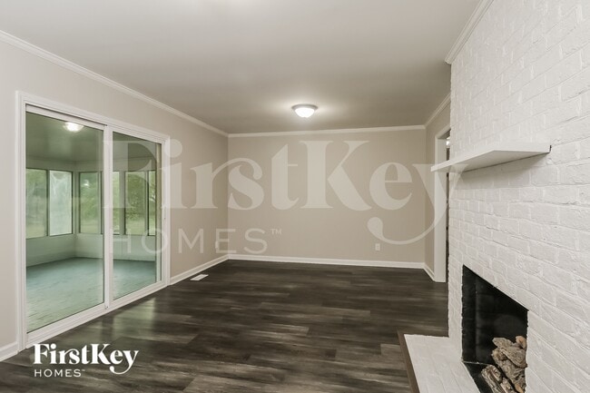 1722 Aster Ln