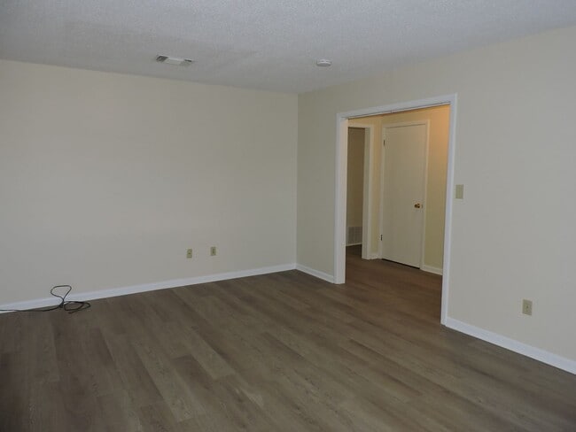 Photo - Nice home that is convenient to NAS and Corry!