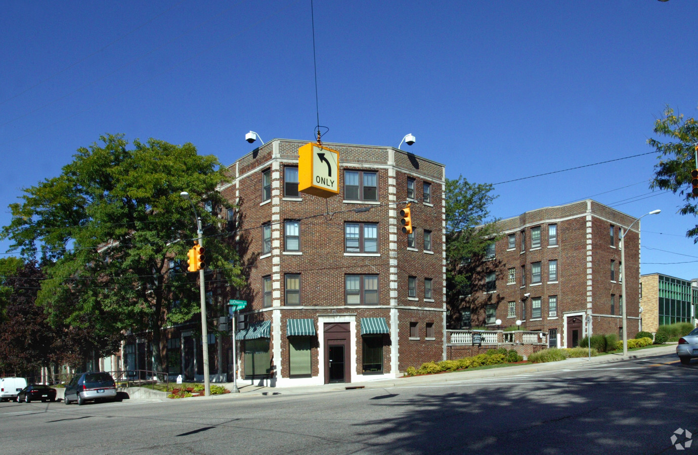 Stuyvesant Apartments - Stuyvesant Apartments