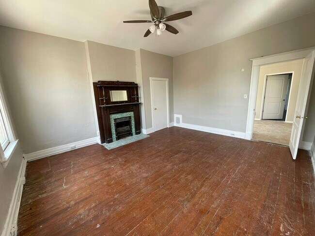 Photo - 1703 Holman St