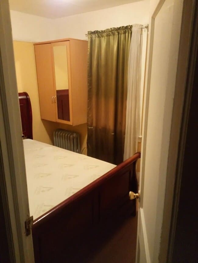 Photo - 144-39 158th St
