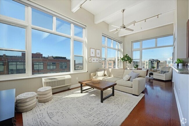 Building Photo - 1500 Hudson St Unit 9Q Rental