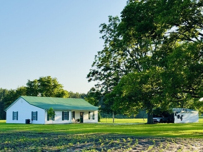 Building Photo - 4052 Goff Rd Rental