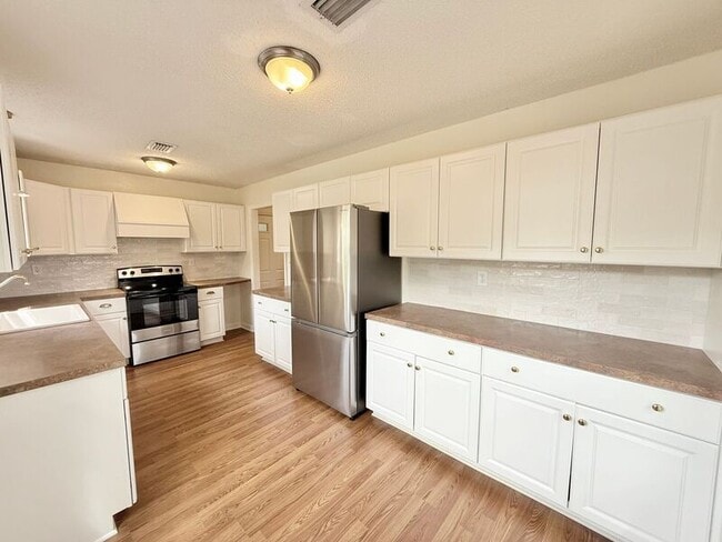 Photo - 5949 Rolling Greens Dr