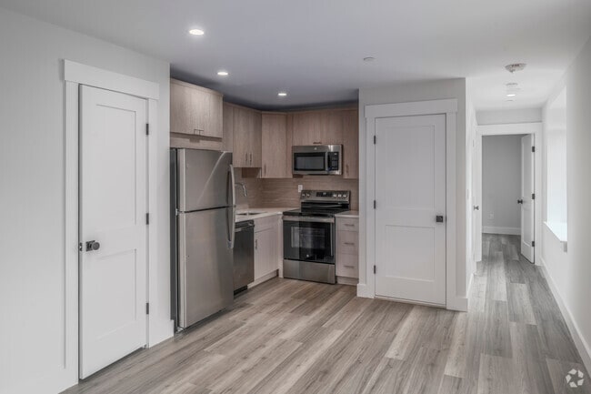 1BR, 1BA - 650SF - Kitchen