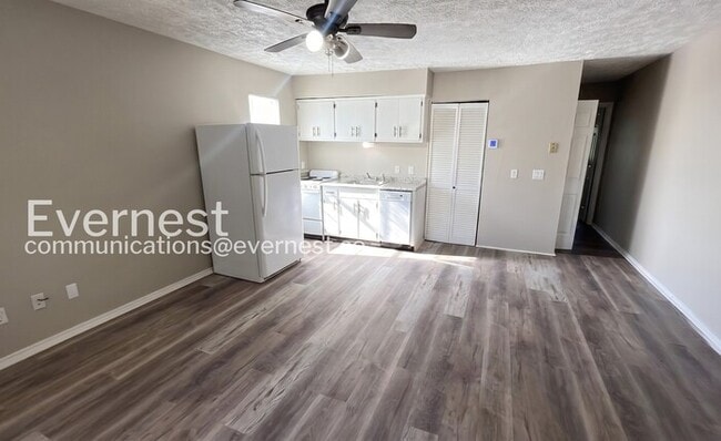 Photo - 3392 Shadowlawn Dr Unidad a