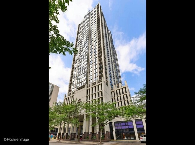 Photo - 1122 N Clark St Condo Unit 3202