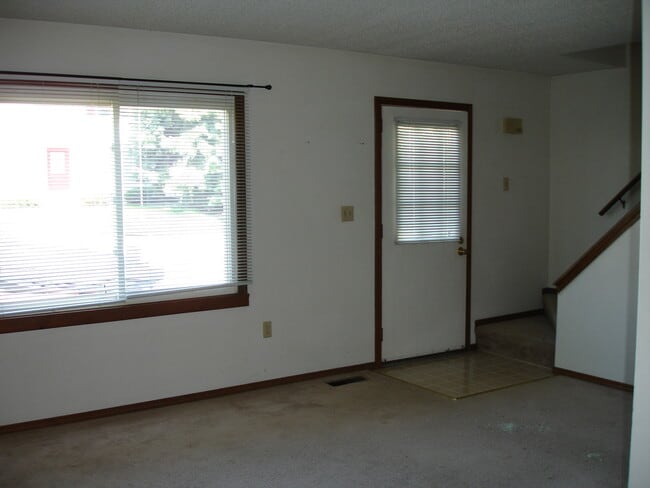 108 N Elm St