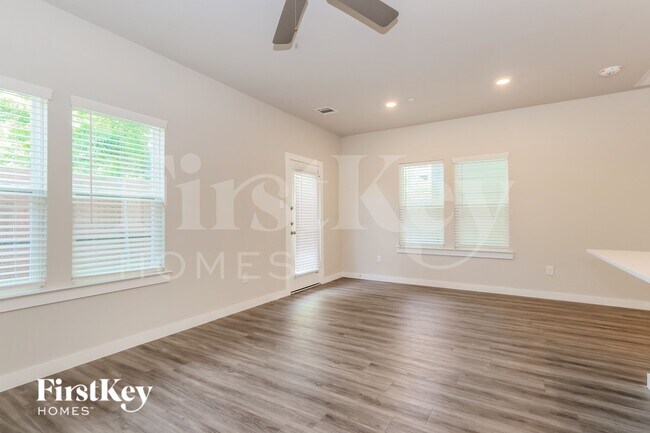 Photo - 18306 W Centro Cir