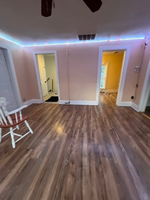 Photo - 19 Oakwood Ave Unit Upper