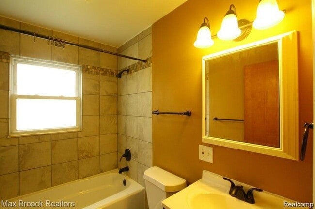Photo - 18451 Delaware Ave