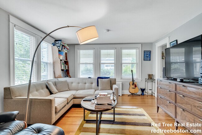 9 Keefe Ave Unit 1