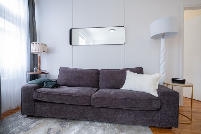 Building Photo - 240 W 112th St