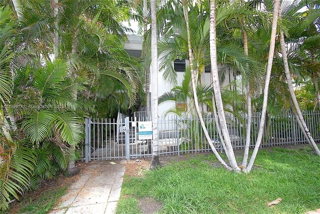 Photo - 1604 Drexel Ave Unidad 102