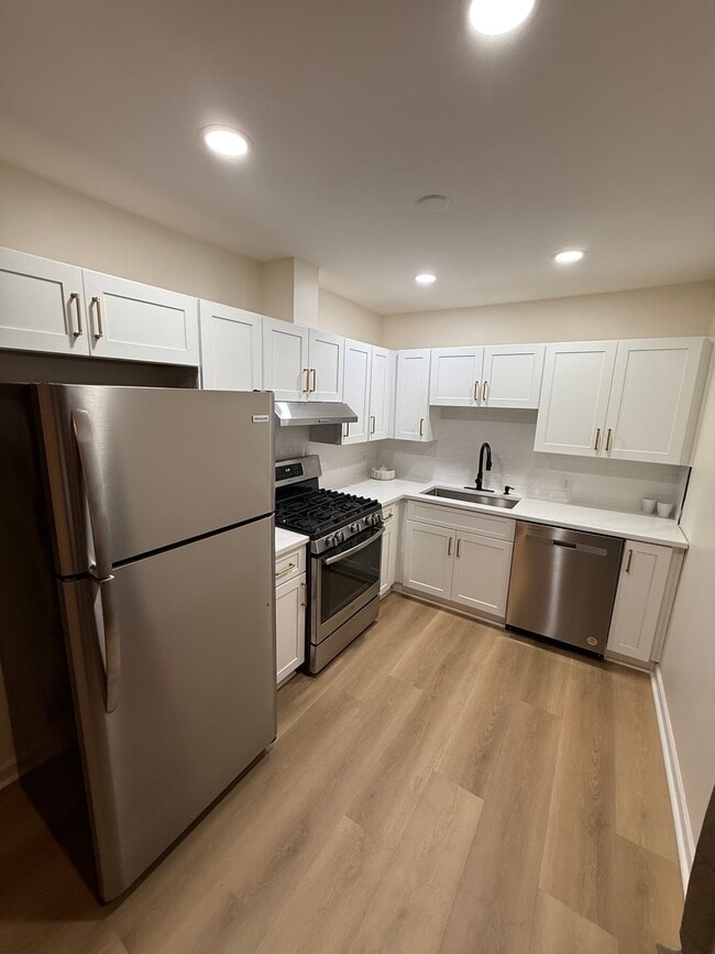 Photo - 1743 Thomasville Dr SE