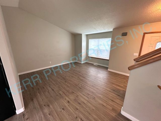 Photo - Charming 3-Bed Oasis with 2.5 Baths in Sandy, OR – Spacious 1,542 Sq Ft Gem on Jade Glen Ave!