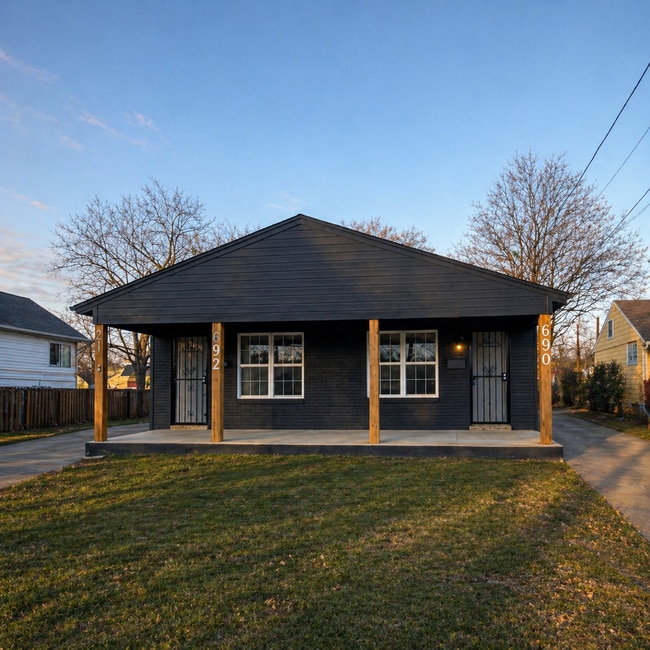 Building Photo - 692 Hudson St