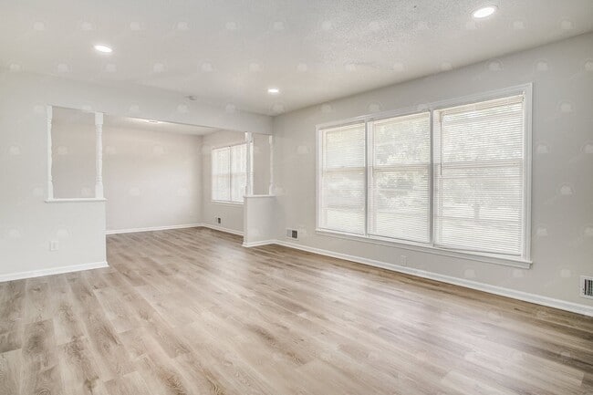 Photo - 8435 E 56th Terrace