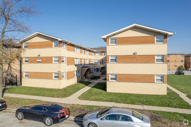 Photo - 14021-25 S Tracy Ave Riverdale, IL 60827