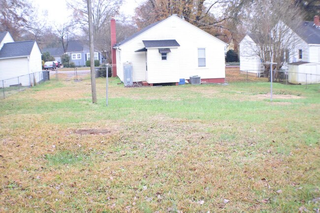 Backyard - 505 Darlington Ave