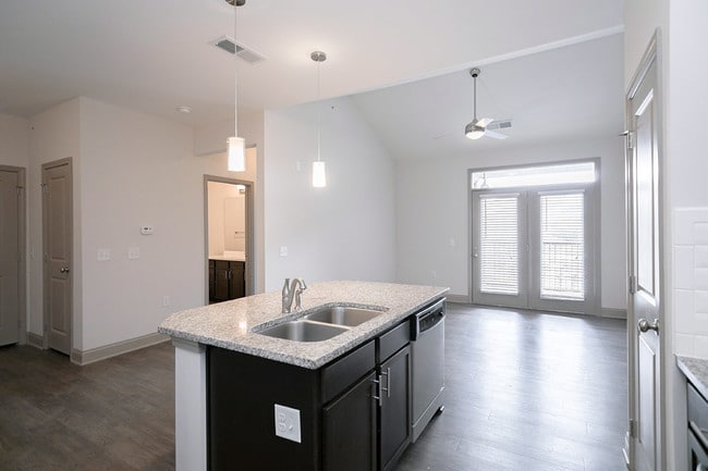 Photo - Mountain View