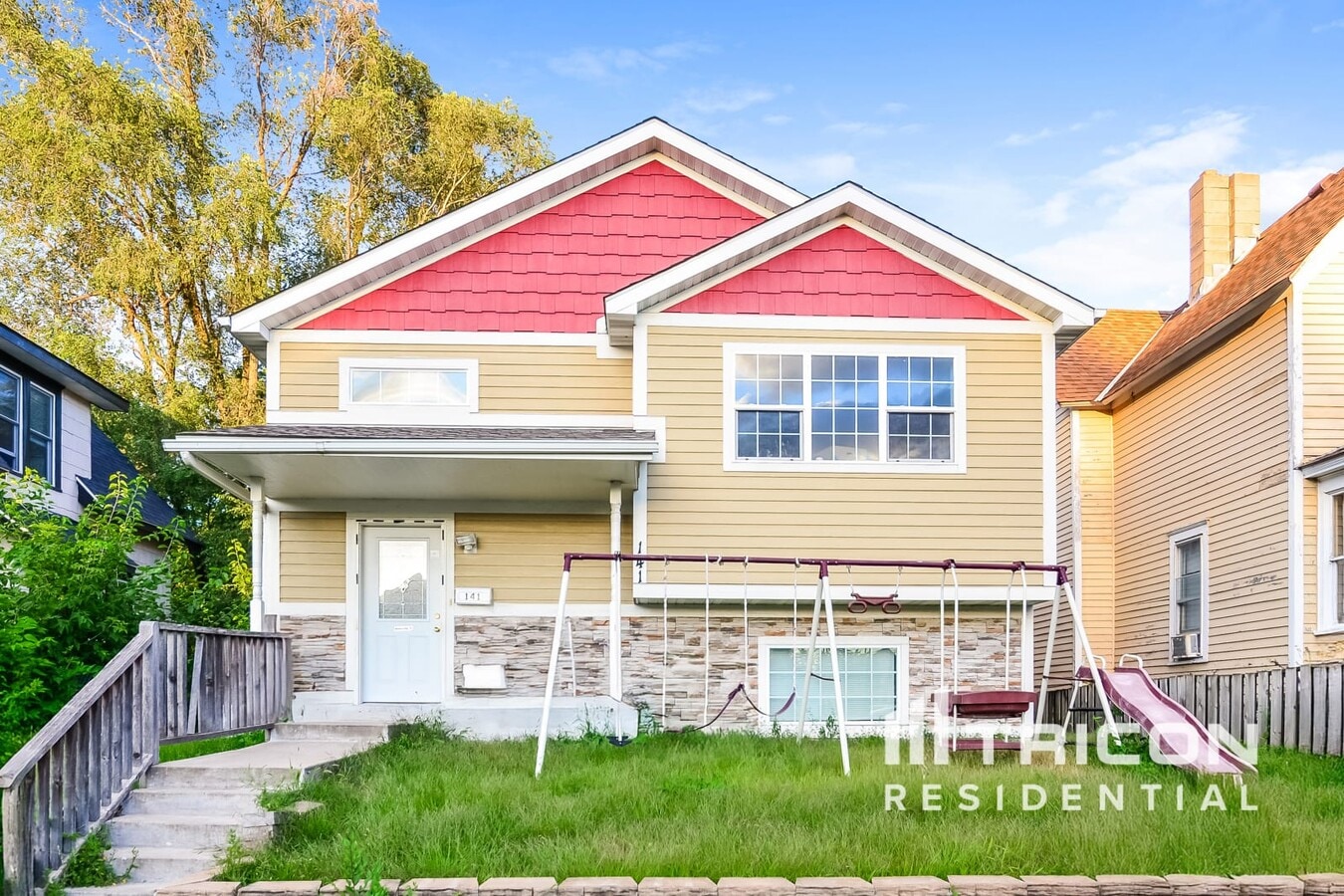 Photo - 141 4th Ave S Casa