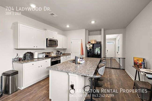 Photo - 704 Ladywood Dr