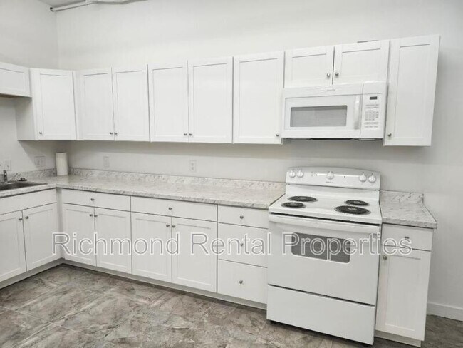 Photo - 11 E Broad St Unidad A