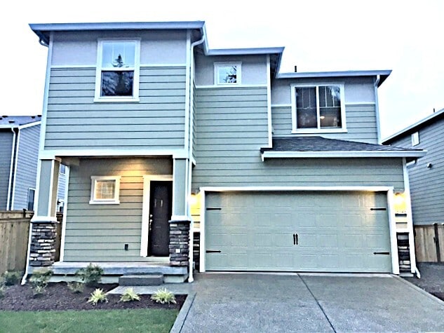 Building Photo - 18946 Lipoma Ave E