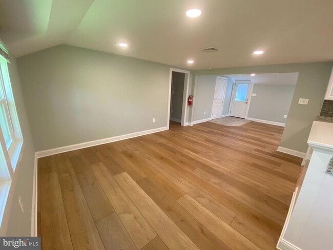 Photo - 538 Durham Rd