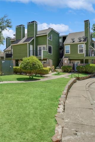 Photo - 9815 Walnut St Unit 214