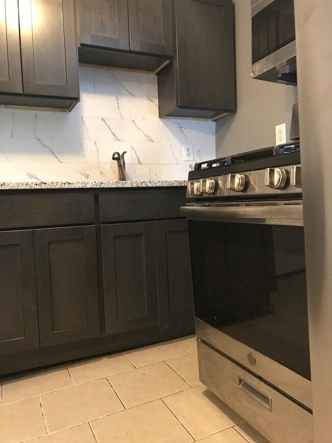 Photo - 32 Truman St Unidad 3rd Fl