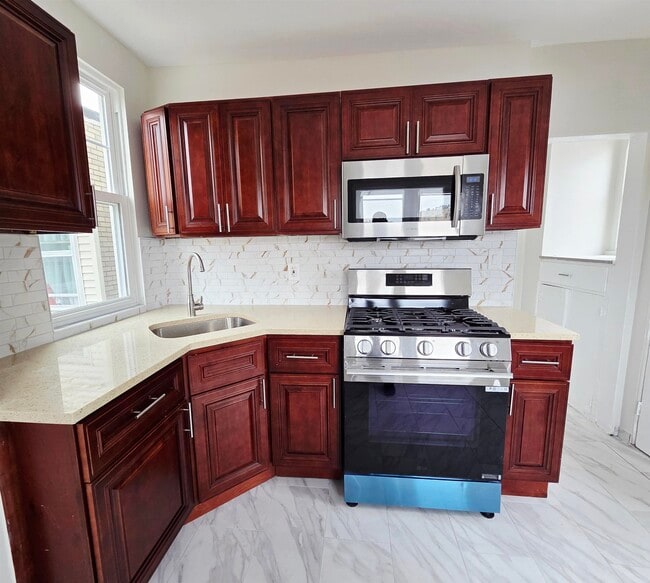 Photo - 910 20th St Unidad 2