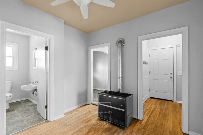 Photo - MADISON & 23rd DUPLEX (DDL-002-B) Unit 2311 SE Madison Street