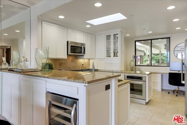 Photo - 1344 Plaza Pacifica