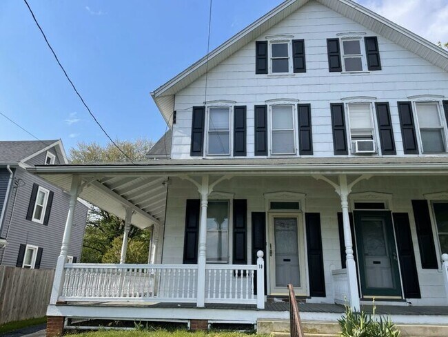 Photo - 19 W Cottage Ave Townhome