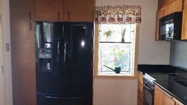 Photo - 92 Martin Dr