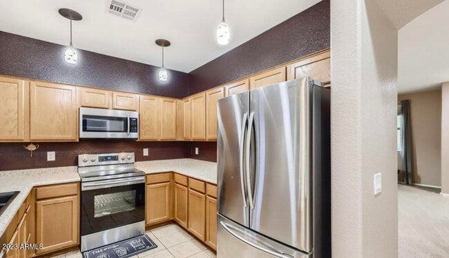 Photo - 17331 W Jefferson St