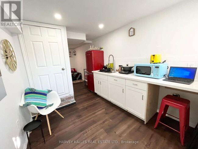 Photo - 26 Leyton Ave
