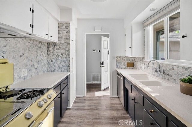 Photo - 12543 Hartland St