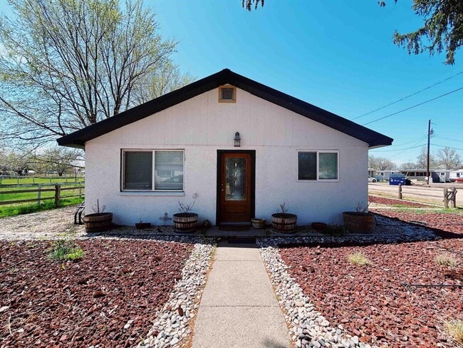 Photo - 800 S 3rd W St