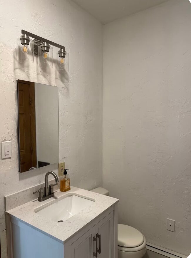 Photo - 41 Hollywood St. Unit Apt. 1