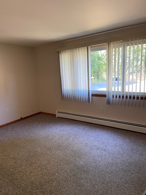 27 Forrestal Ln Unit #4