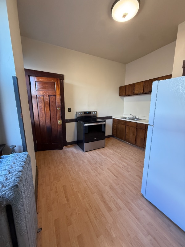 Photo - 329 Taylor Ave Unit 4