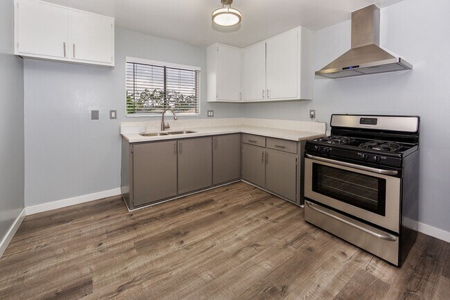 Photo - 1601-1603 Cedar Avenue