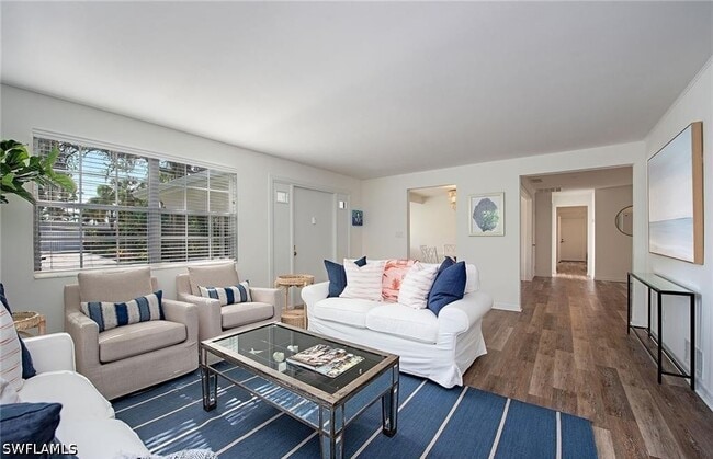 Building Photo - 1281 Diana Ave