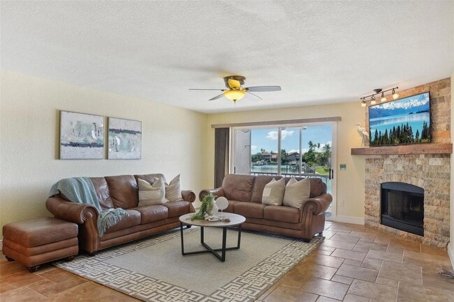 Photo - 637 Pinellas Bayway