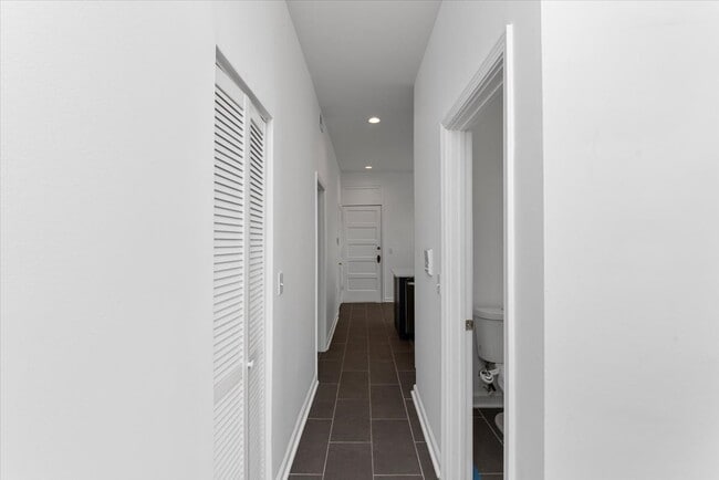 Photo - 2350 W Charleston St Unidad 2R