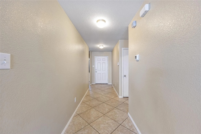 Photo - 1121 Rivers Creek Ln