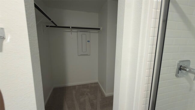 Photo - 30507 Bladnoch Ln
